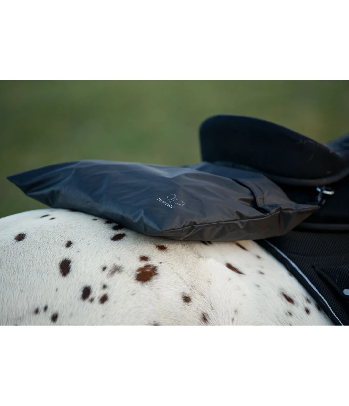 TWIN OAKS Couvre-reins imperméable Packer noir Hot