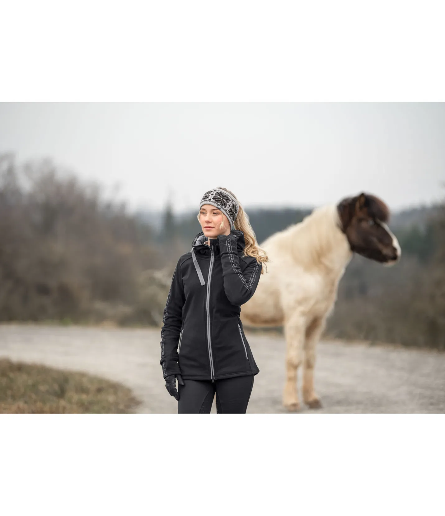 FENGUR Veste stretch Performance à capuche Viska noir Clearance